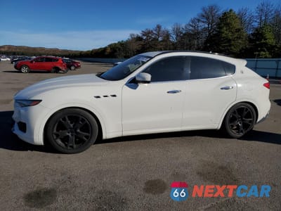 2017 MASERATI LEVANTE SPORT ZN661XUS8HX232875 - główne zdjęcie licytacji z USA - miniatura