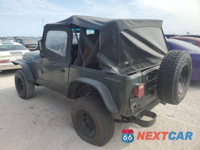 Drugie zdjęcie samochodu z przodu: 1988 JEEP WRANGLER SAHARA VIN:2BCCV81M6JB511213 - miniatura