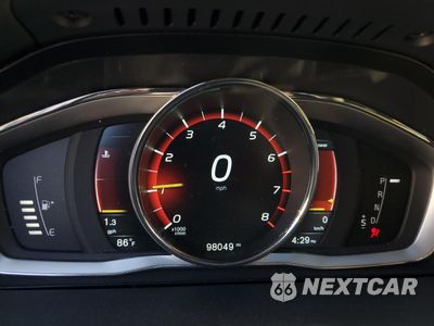 Zdjęcie 9 z 13 samochodu: 2016 VOLVO V60 CROSS COUNTRY PREMIER VIN:YV4612HK0G1006181 - miniatura
