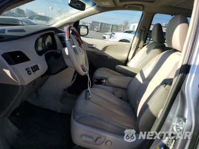 Zdjęcie 7 z 13 samochodu: 2012 TOYOTA SIENNA XLE VIN:5TDYK3DC4CS195489 - miniatura