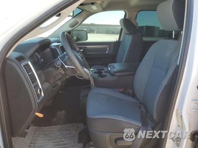 Zdjęcie 7 z 13 samochodu: 2023 RAM 1500 CLASSIC SLT VIN:3C6RR7LG7PG656918 - miniatura