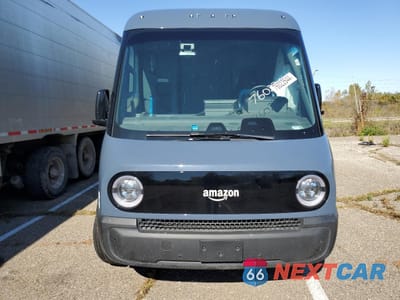 Piąte zdjęcie samochodu w środku: 2023 RIVIAN EDV 700 VIN:7FCEHEB7XPN013982 - miniatura