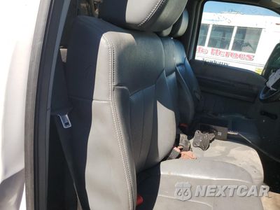 Piąte zdjęcie samochodu w środku: 2015 FORD F550 SUPER DUTY VIN:1FDGF5GT2FED10345 - miniatura