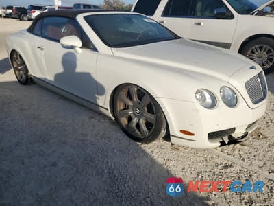 Czwarte zdjęcie samochodu z boku: 2008 BENTLEY CONTINENTAL GTC VIN:SCBDR33W88C054474 - miniatura