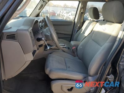 Zdjęcie 7 z 15 samochodu: 2006 JEEP COMMANDER VIN:1J8HG48KX6C314122 - miniatura