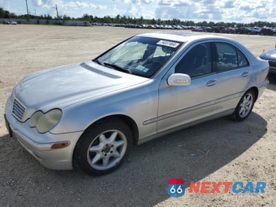 2004 MERCEDES-BENZ C 320 4MATIC WDBRF84J84F478689 - główne zdjęcie licytacji z USA - miniatura