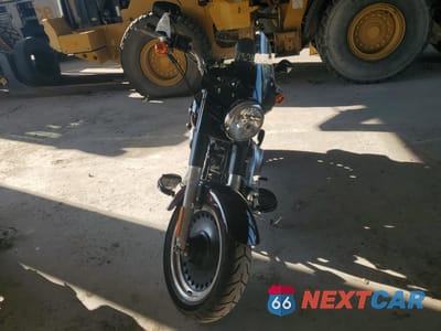 Drugie zdjęcie samochodu z przodu: 2014 HARLEY-DAVIDSON FLSTFB FATBOY LO VIN:5HD1JNVA4EB012834 - miniatura