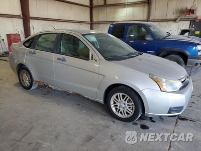 Czwarte zdjęcie samochodu z boku: 2009 FORD FOCUS SE VIN:1FAHP35N79W246208 - miniatura