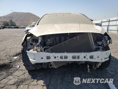 Piąte zdjęcie samochodu w środku: 2018 FORD FOCUS SE VIN:1FADP3F22JL224626 - miniatura
