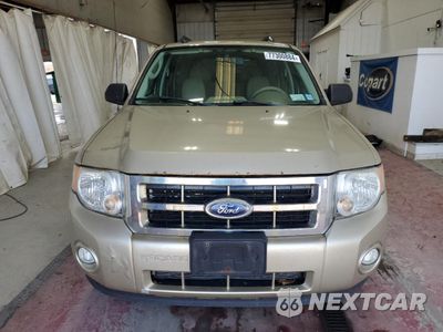 Piąte zdjęcie samochodu w środku: 2019 FORD ESCAPE XLT VIN:1FMCU9D71CKC48260 - miniatura
