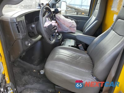 Zdjęcie 7 z 14 samochodu: 2017 GMC SAVANA CUTAWAY G3500 VIN:1GD37TCG9H1905499 - miniatura