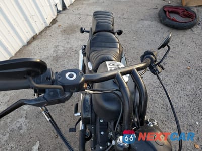 Piąte zdjęcie samochodu w środku: 2020 HARLEY-DAVIDSON XL883 N VIN:1HD4LE219LB427213 - miniatura