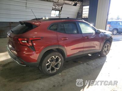 Trzecie zdjęcie samochodu z tyłu: 2025 CHEVROLET TRAX 1LT VIN:KL77LHEP0SC027580 - miniatura