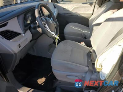 Zdjęcie 7 z 13 samochodu: 2020 TOYOTA SIENNA L 7-PASSENGER VIN:5TDZZ3DC4LS086059 - miniatura