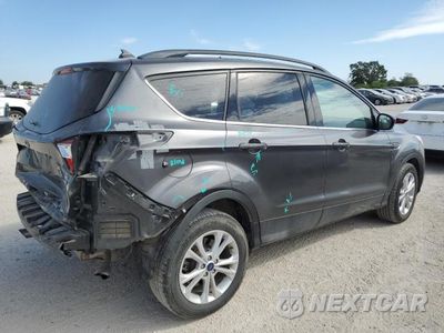 Trzecie zdjęcie samochodu z tyłu: 2018 FORD ESCAPE SEL VIN:1FMCU0HD5JUD28755 - miniatura