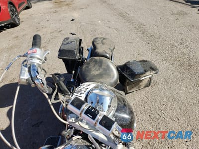 Piąte zdjęcie samochodu w środku: 2006 HONDA VTX1300 R VIN:1HFSC52315A208044 - miniatura