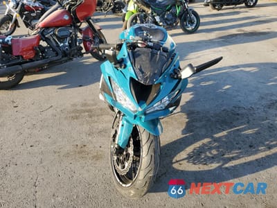 Drugie zdjęcie samochodu z przodu: 2021 KAWASAKI ZX636 K VIN:JKBZXJH12MA008838 - miniatura