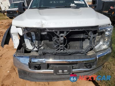 Zdjęcie 7 z 10 samochodu: 2020 FORD F450 SUPER DUTY VIN:1FDUF4GN2LEE46615 - miniatura