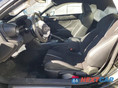 Zdjęcie 7 z 14 samochodu: 2024 TOYOTA GR 86 PREMIUM VIN:JF1ZNBE13R8757579 - miniatura