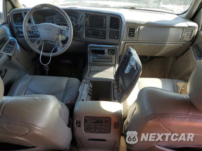 Zdjęcie 8 z 12 samochodu: 2003 GMC YUKON DENALI VIN:1GKEK63U63J234311 - miniatura