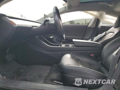 Zdjęcie 7 z 12 samochodu: 2019 TESLA MODEL 3 VIN:5YJ3E1EAXKF395556 - miniatura