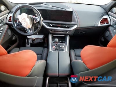Zdjęcie 8 z 13 samochodu: 2024 BMW XM LABEL VIN:5YM33CS04R9U23974 - miniatura