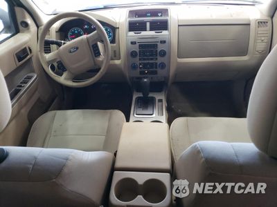 Zdjęcie 8 z 13 samochodu: 2011 FORD ESCAPE XLT VIN:1FMCU0DG0BKB30209 - miniatura