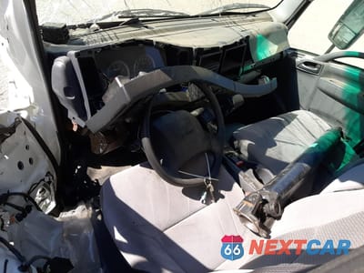 Zdjęcie 8 z 12 samochodu: 2023 ISUZU NRR VIN:JALE5W165P7306947 - miniatura