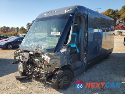 2023 RIVIAN EDV 700 7FCEHEB73PN007392 - główne zdjęcie licytacji z USA - miniatura