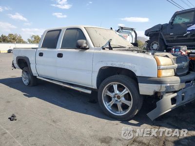 Czwarte zdjęcie samochodu z boku: 2006 CHEVROLET SILVERADO C1500 VIN:2GCEC13Z161276777 - miniatura