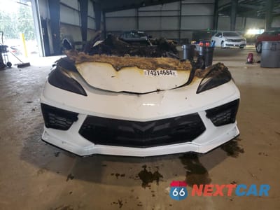 Piąte zdjęcie samochodu w środku: 2022 CHEVROLET CORVETTE STINGRAY 1LT VIN:1G1YA2D48N5112088 - miniatura