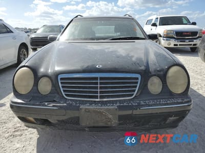 Piąte zdjęcie samochodu w środku: 2001 MERCEDES-BENZ E 320 4MATIC VIN:WDBJH82J71X054047 - miniatura