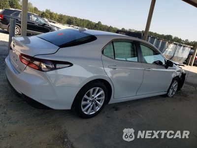 Trzecie zdjęcie samochodu z tyłu: 2023 TOYOTA CAMRY LE VIN:4T1C11AK2PU184369 - miniatura
