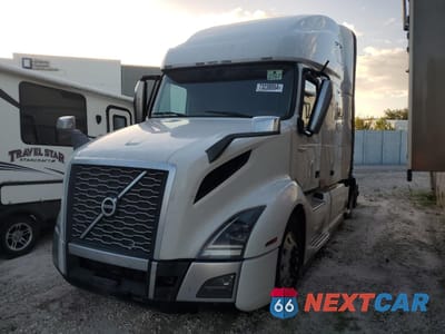 Drugie zdjęcie samochodu z przodu: 2019 VOLVO VN VNL VIN:4V4NC9EH3KN202728 - miniatura