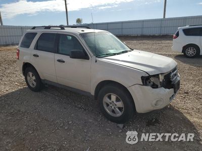Czwarte zdjęcie samochodu z boku: 2012 FORD ESCAPE XLT VIN:1FMCU9D70CKC46161 - miniatura
