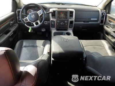 Zdjęcie 8 z 12 samochodu: 2016 RAM 3500 LARAMIE VIN:3C63RRJLXGG386505 - miniatura