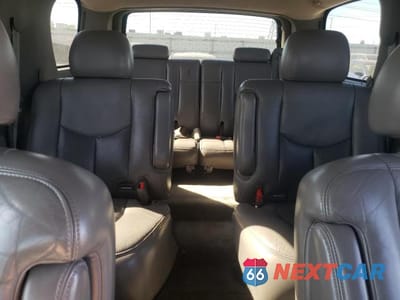 Zdjęcie 10 z 13 samochodu: 2004 GMC YUKON DENALI VIN:1GKEK63U64J230180 - miniatura