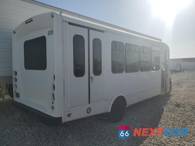 Czwarte zdjęcie samochodu z boku: 2016 FORD ECONOLINE E450 SUPER DUTY CUTAWAY VAN VIN:1FDFE4FS6GDC03985 - miniatura