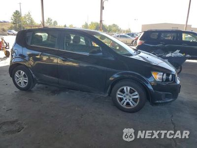 Czwarte zdjęcie samochodu z boku: 2016 CHEVROLET SONIC LT VIN:1G1JC6SH2G4160703 - miniatura