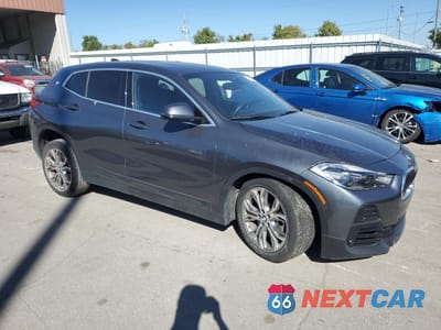 Czwarte zdjęcie samochodu z boku: 2022 BMW X2 SDRIVE28I VIN:WBXYH9C06N5U42399 - miniatura