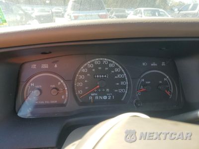 Zdjęcie 9 z 12 samochodu: 2002 FORD CROWN VICTORIA VIN:2FAFP73WX2X109672 - miniatura