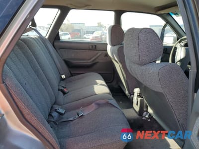 Zdjęcie 10 z 14 samochodu: 1990 TOYOTA CAMRY DLX VIN:JT2SV21W7L0364695 - miniatura