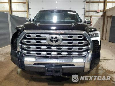 Piąte zdjęcie samochodu w środku: 2023 TOYOTA TUNDRA CREWMAX PLATINUM VIN:5TFMA5AB3PX025519 - miniatura