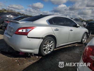 Trzecie zdjęcie samochodu z tyłu: 2011 NISSAN MAXIMA S VIN:1N4AA5AP8BC809909 - miniatura