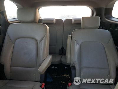 Zdjęcie 10 z 14 samochodu: 2017 HYUNDAI SANTA FE SE ULTIMATE VIN:KM8SR4HF6HU231791 - miniatura