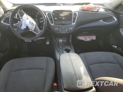 Zdjęcie 8 z 12 samochodu: 2017 CHEVROLET MALIBU LT VIN:1G1ZE5ST2HF161903 - miniatura