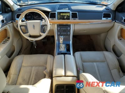 Zdjęcie 8 z 12 samochodu: 2010 LINCOLN MKS VIN:1LNHL9FT8AG607137 - miniatura