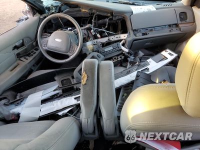 Zdjęcie 8 z 13 samochodu: 2004 FORD CROWN VICTORIA LX VIN:2FAHP74W84X151316 - miniatura
