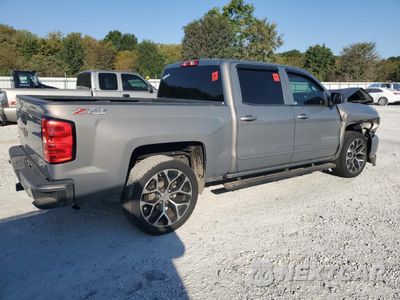 Trzecie zdjęcie samochodu z tyłu: 2017 CHEVROLET SILVERADO K1500 LT VIN:3GCUKREC6HG241779 - miniatura
