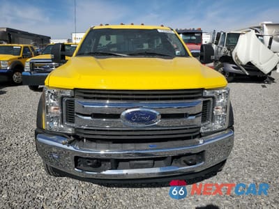 Piąte zdjęcie samochodu w środku: 2017 FORD F450 SUPER DUTY VIN:1FDUF4GT7HEC48215 - miniatura